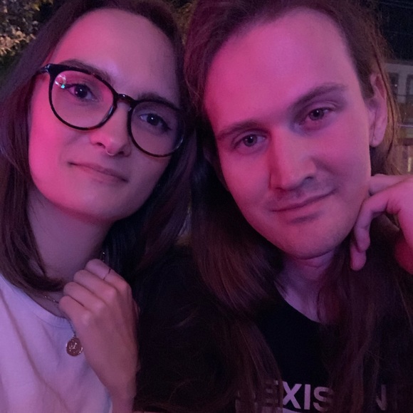 Meet your Posher, Camilla - Picture 2 of 3